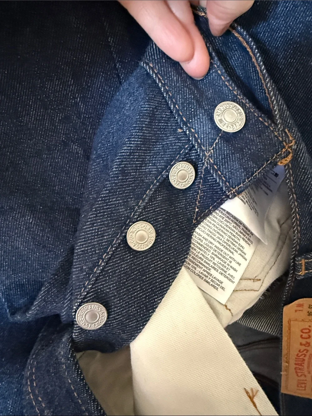 Levi’s 501 Men's Dark Indigo shrink to fit Straight-Leg Jeans, 33x34”